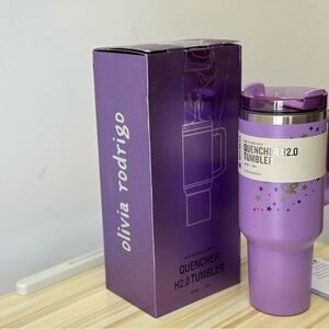 Stanley x Olivia Rodrigo Quencher H2.0 Tumbler 40oz Limited Edition (Open Box)